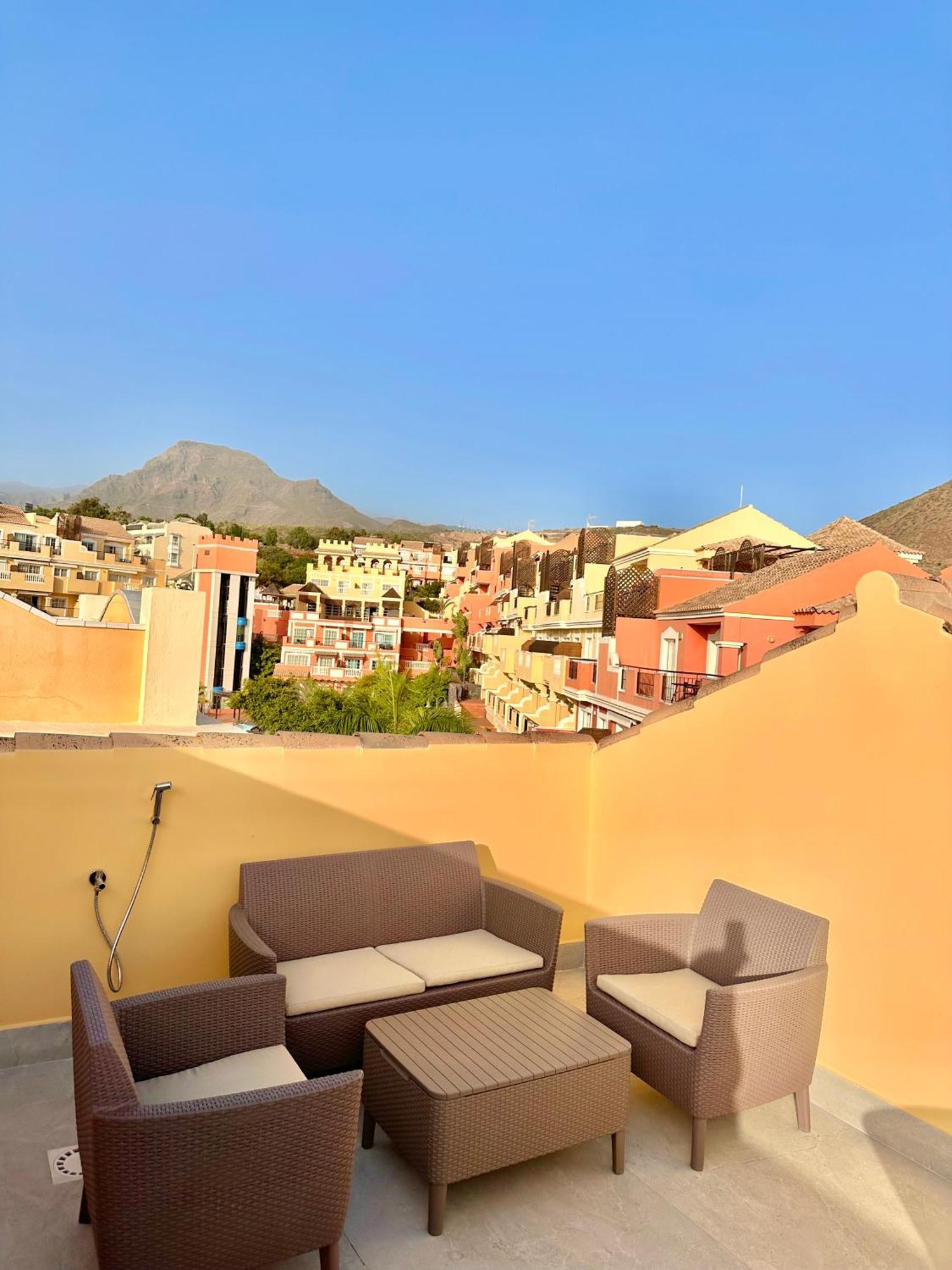 Sunset Apartment 2 & Heated Pool Los Cristianos  Ngoại thất bức ảnh